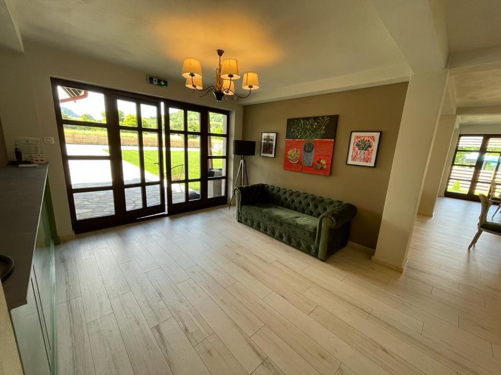 Mountain View Ceahlau Hotel Екстериор снимка